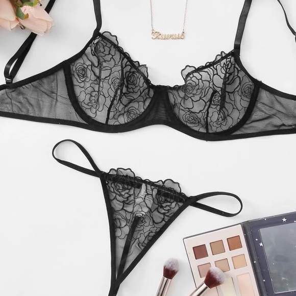 SHEIN Other - (2for$20) SHEIN XL Lace Lingerie Bra & Thong Set
